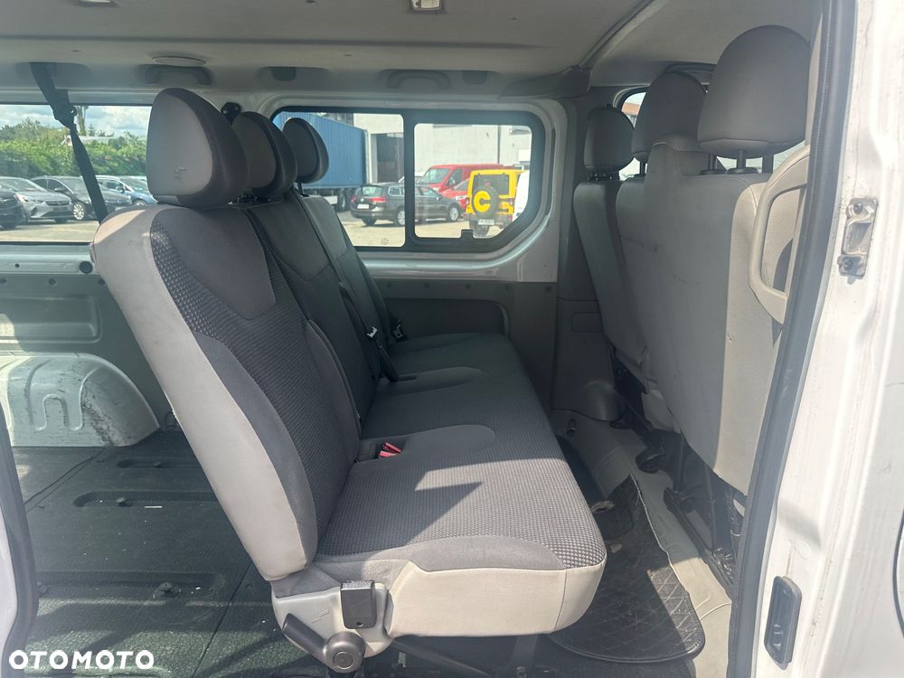 Opel Vivaro L2H1 2.9t Essentia - 16