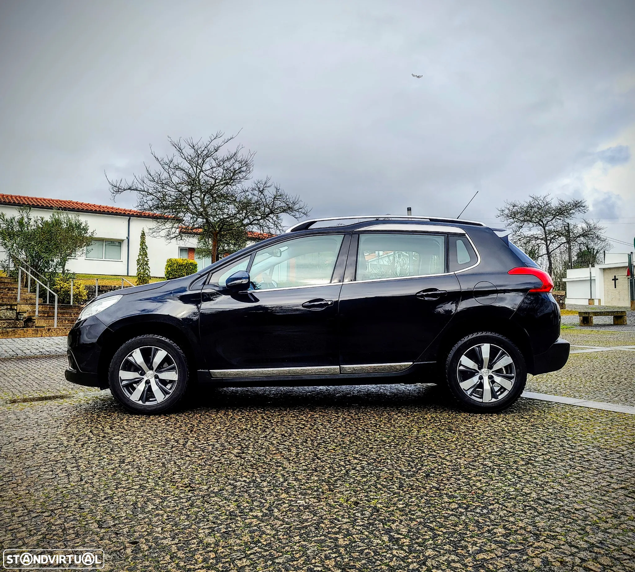 Peugeot 2008 PureTech 110 Stop&Start Signature - 32