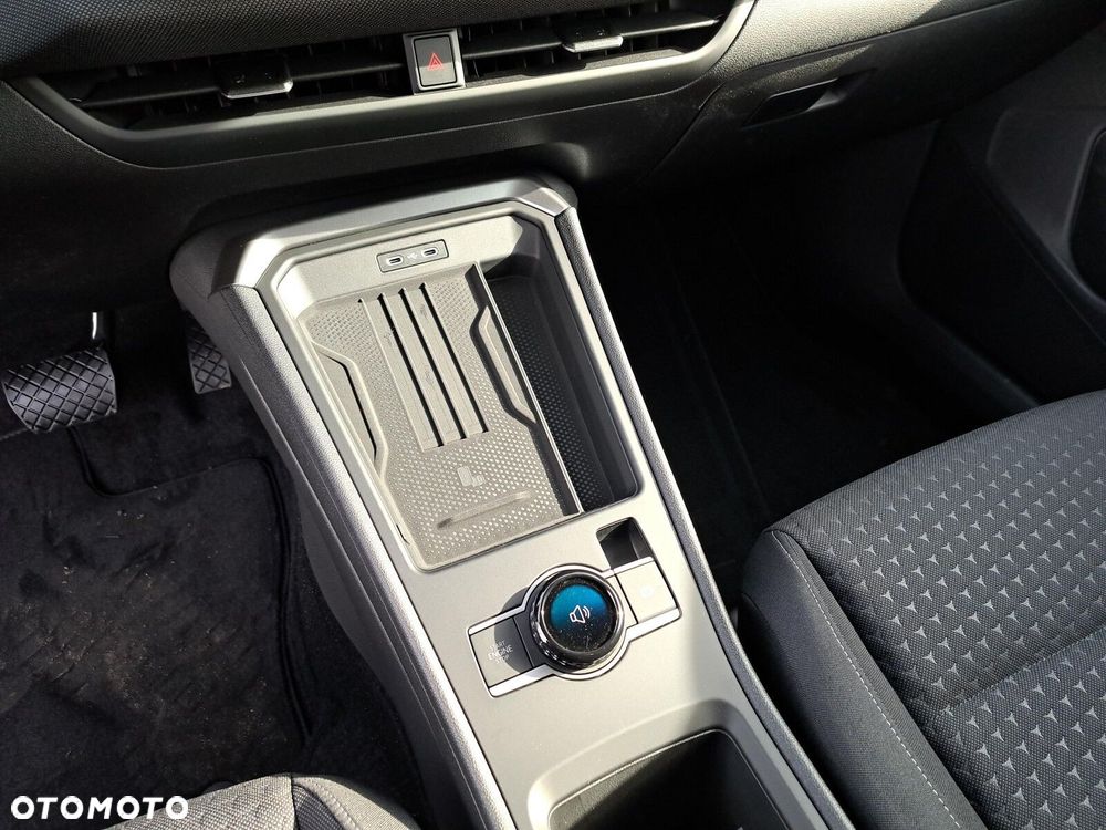 Volkswagen T-Roc 1.5 eTSI Life DSG - 23