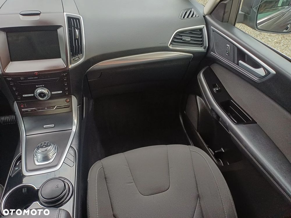 Ford S-Max 2.0 EcoBlue Titanium - 26