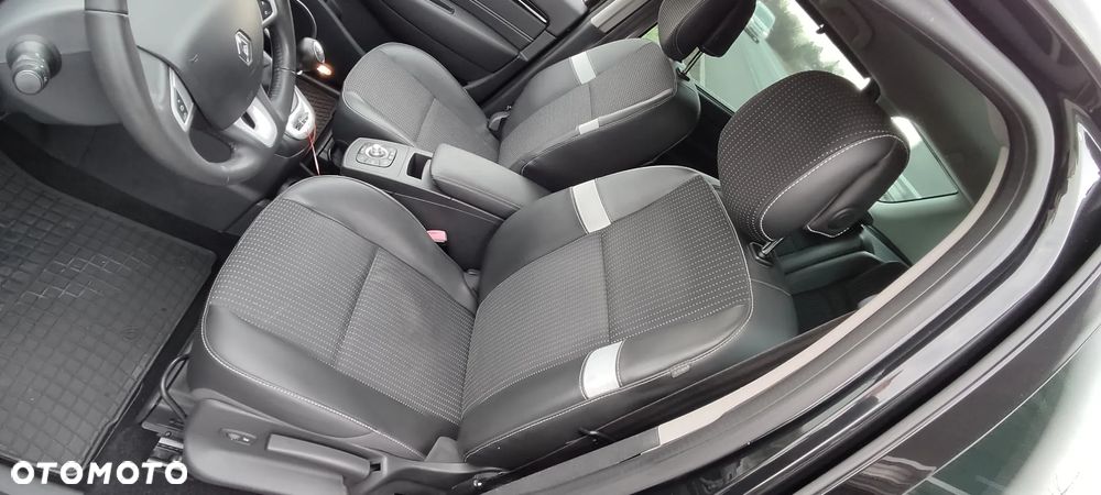 Renault Scenic 1.6 dCi Energy Privilege - 28