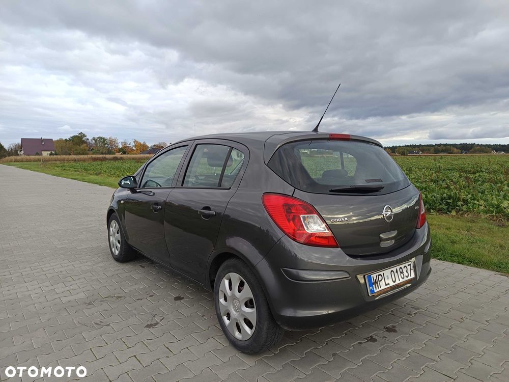 Opel Corsa - 4
