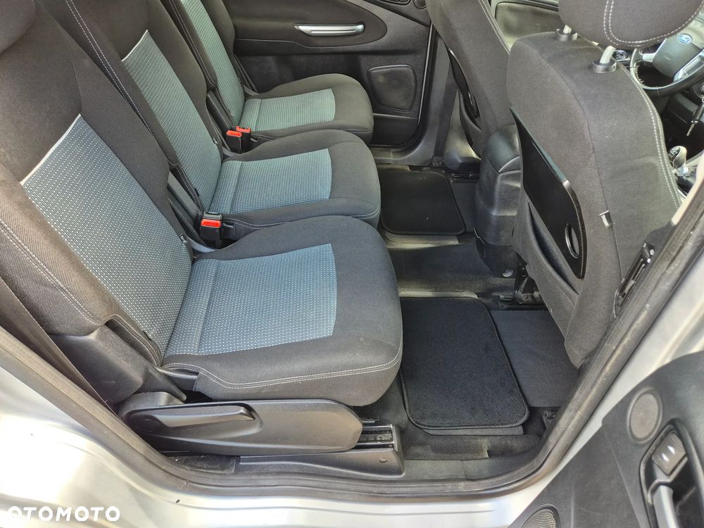 Ford Galaxy 2.0 TDCi Trend - 12