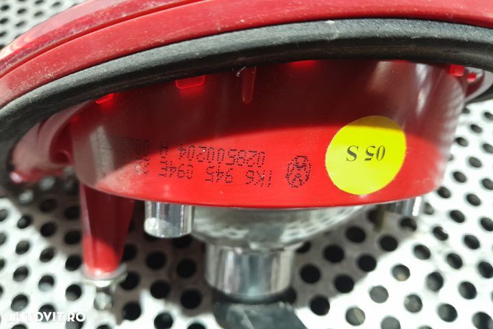 Lampa / Tripla stop dreapta pe hayon 1K6945094E 1K6945094E Volkswagen - 4