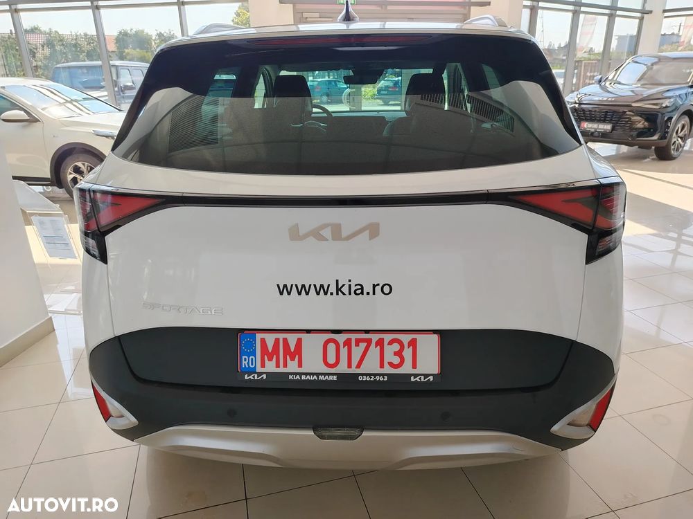 Kia Sportage 1.6 T-GDI 7DCT HP 4x4 MHEV Style - 6