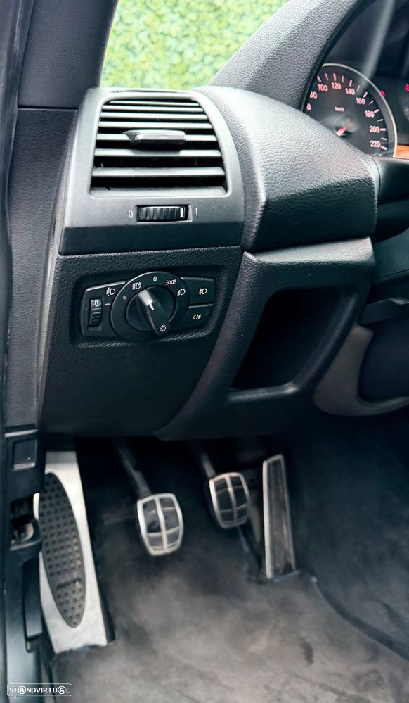 BMW 118 d Pack M - 6