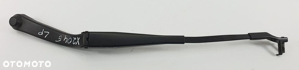 RAMIE WYCIERACZKI LEWE MERCEDES GLK X204 EUROPA - 1