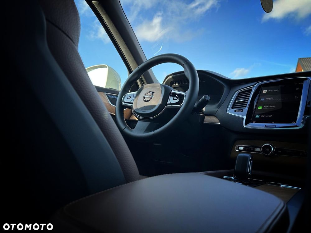 Volvo XC 90 - 23