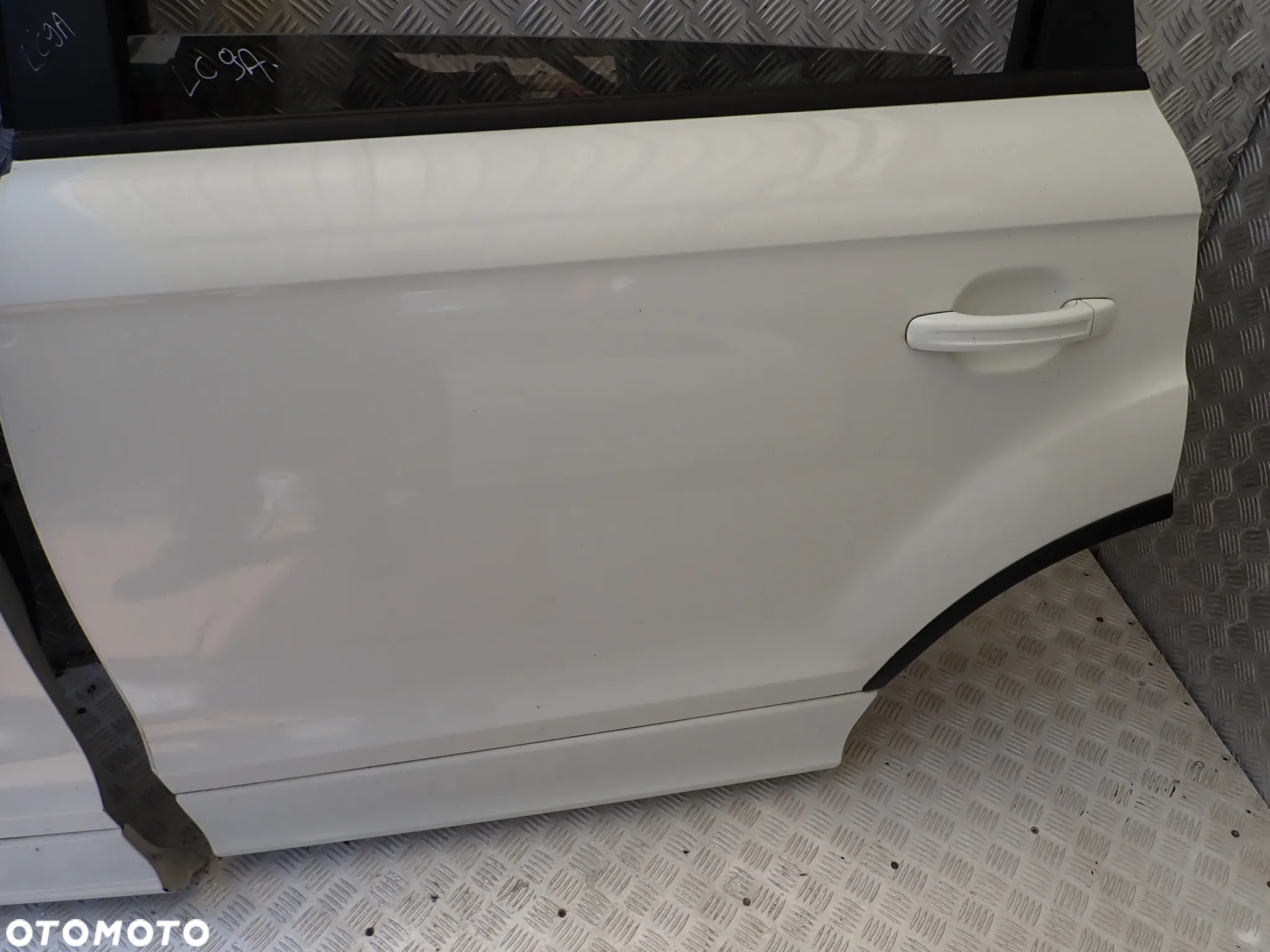 DRZWI LEWY PRZÓD / TYŁ AUDI Q7 4L KOD LAKIERU LC9A KOMPLET 1800 ZŁ - 7