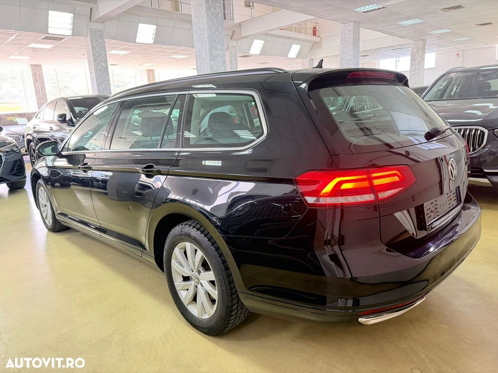 Volkswagen Passat 2.0 TDI (BlueMotion Technology) Comfortline - 25