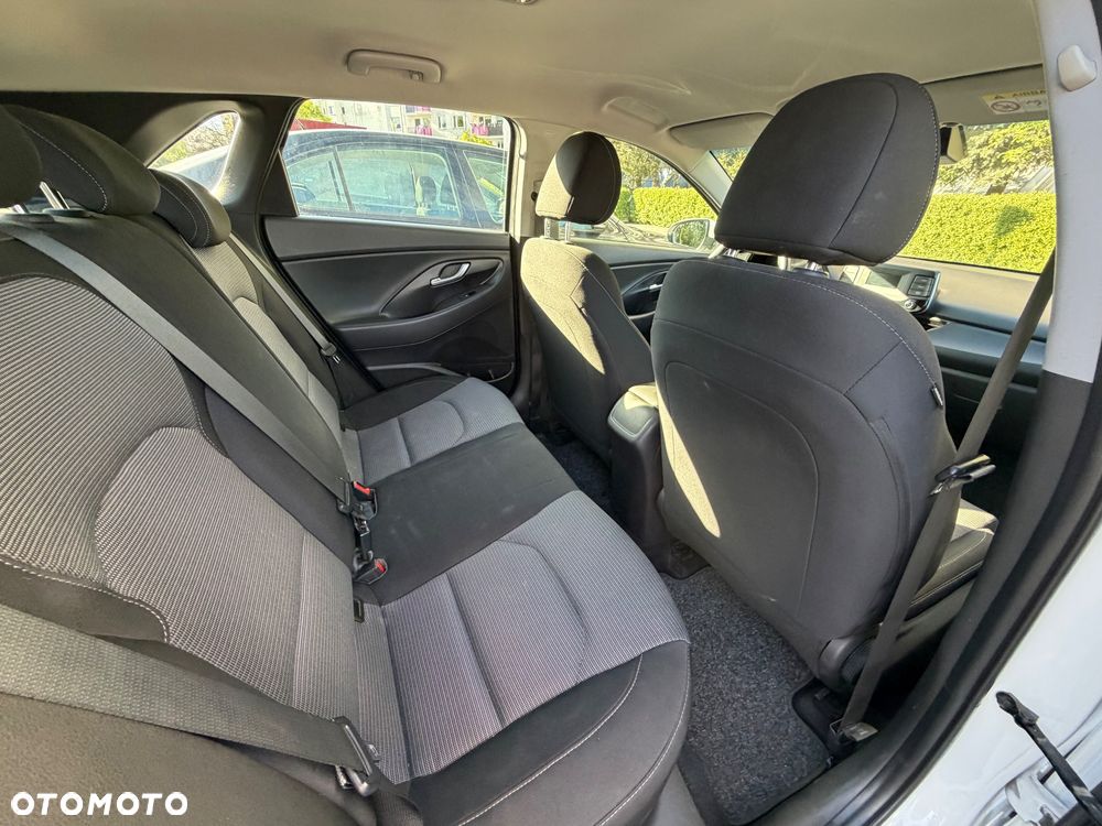 Hyundai i30 1.4 Classic + - 9