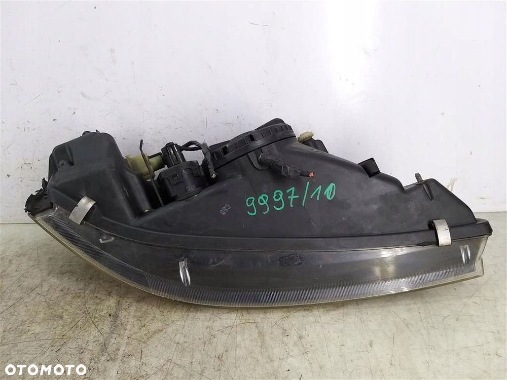 Reflektor lampa przód lewa Mitsubishi Space Star  LIFT 2002–2005 HELLA - 4