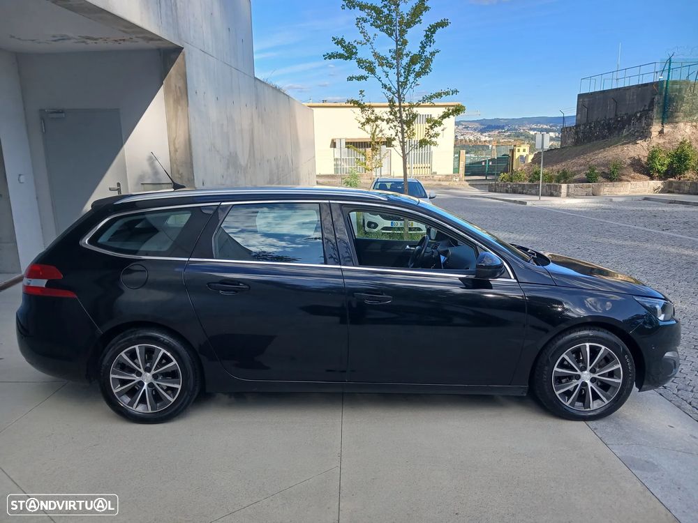 Peugeot 308 SW - 16