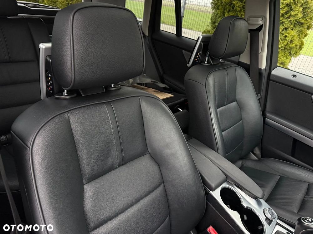 Mercedes-Benz GLK 350 CDI DPF 4Matic 7G-TRONIC SPORT EDITION - 27