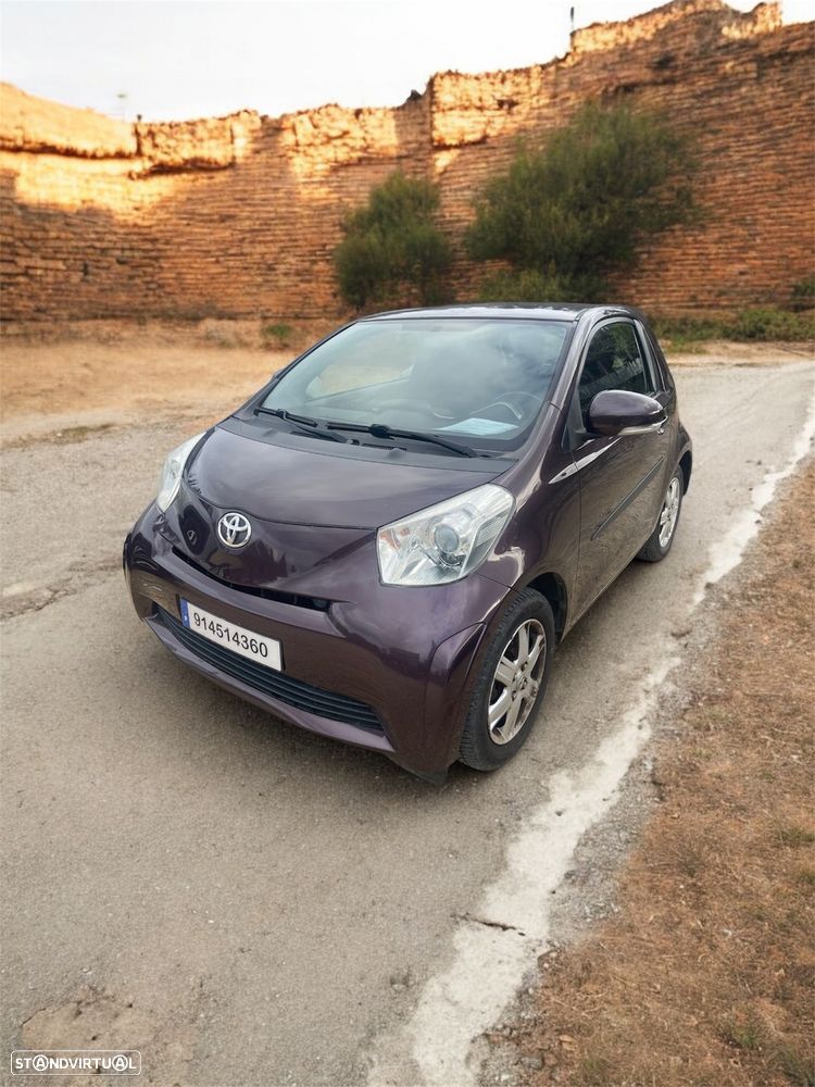 Toyota iQ 1.0 VVT-i Essential+AC - 1