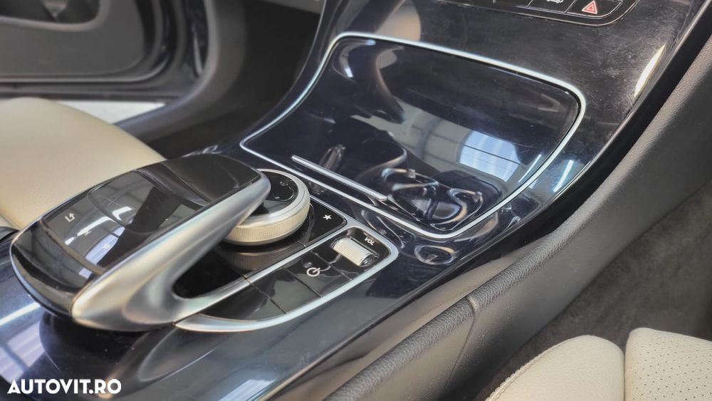 Mercedes-Benz C - 6