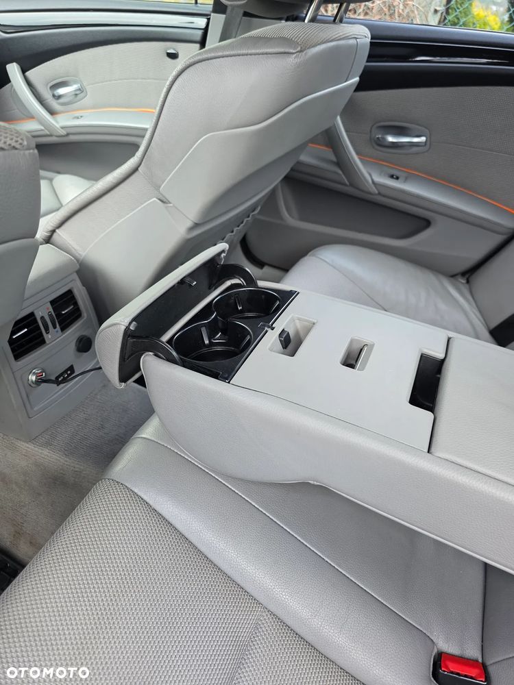 BMW Seria 5 530d - 17