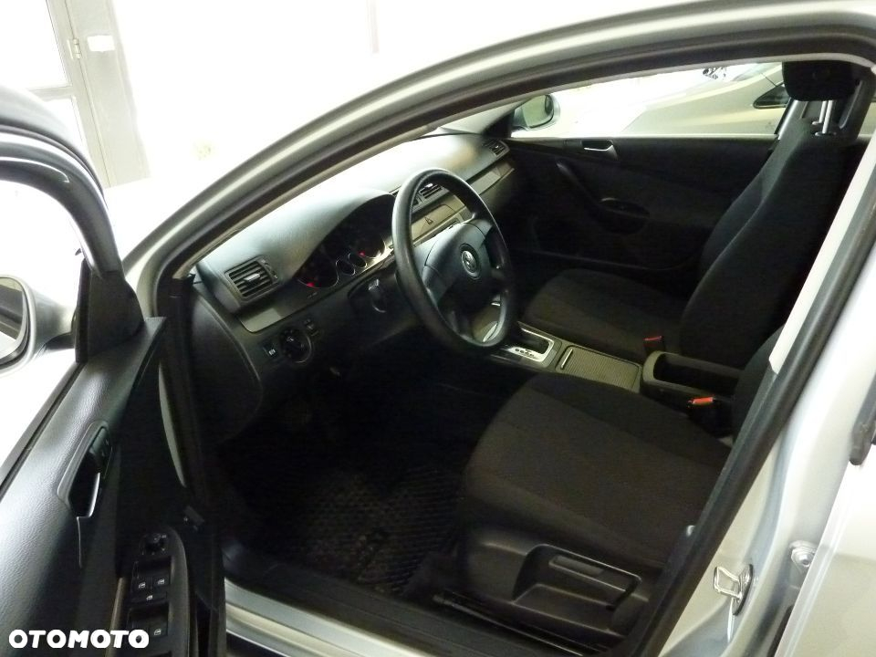 Volkswagen Passat - 6