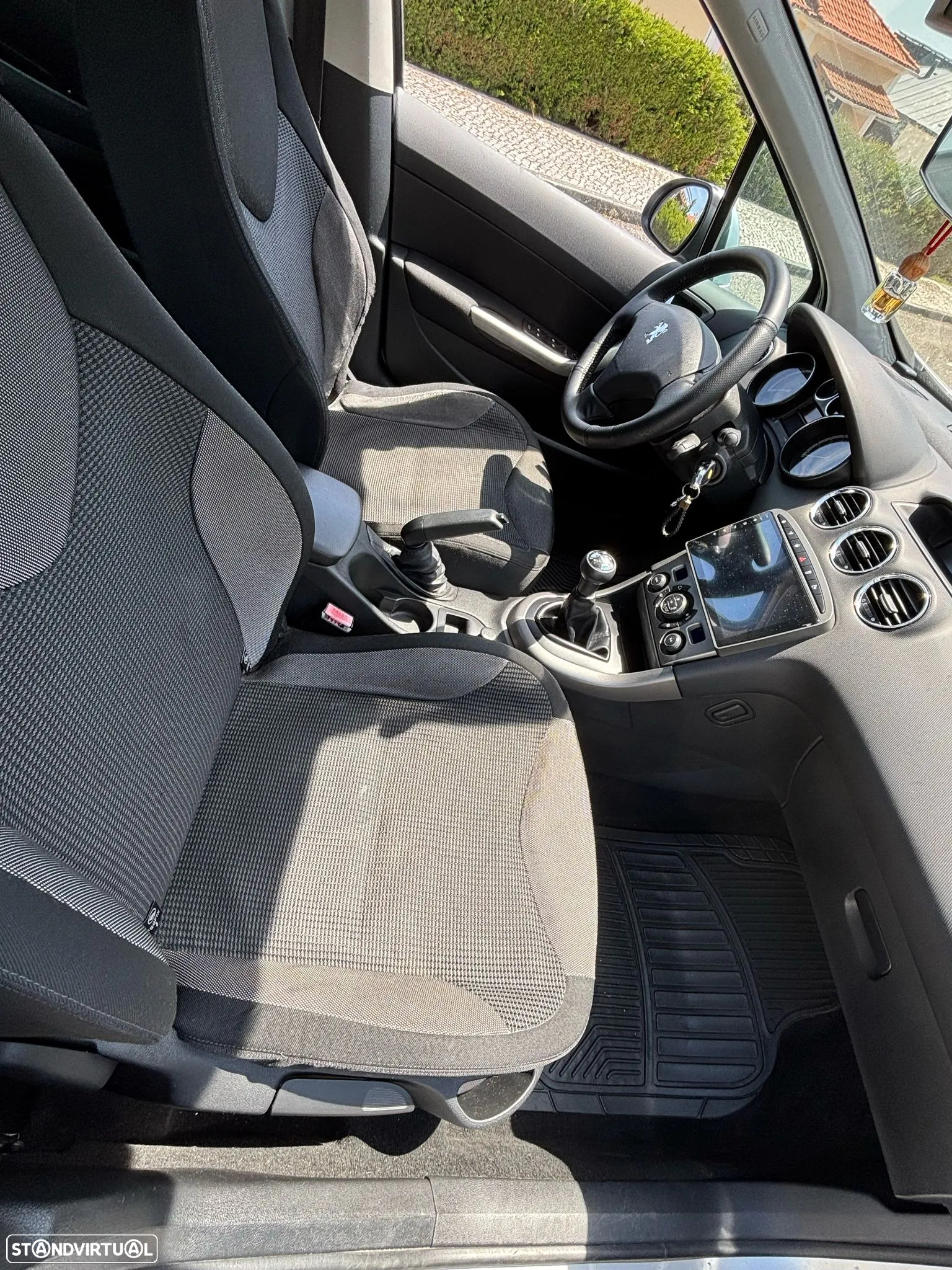 Peugeot 308 1.6 HDi Executive - 9