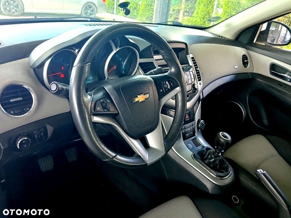 Chevrolet Cruze - 5