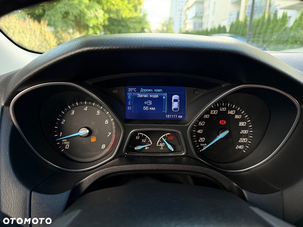 Ford Focus 1.6 EcoBoost Titanium - 9