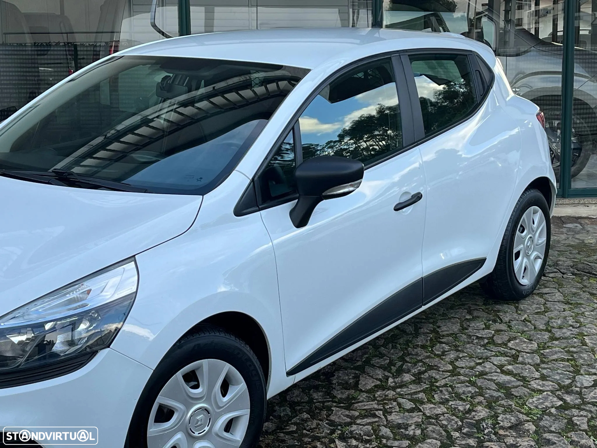 Renault Clio IV Van 1.5 dCi 75cv - 3