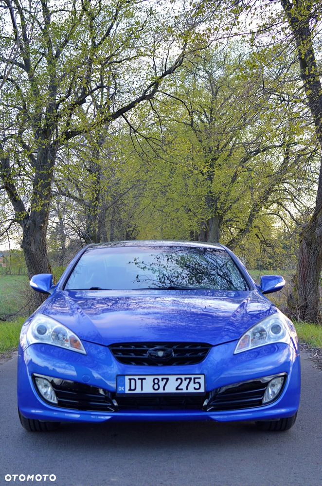 Hyundai Genesis Coupe - 14