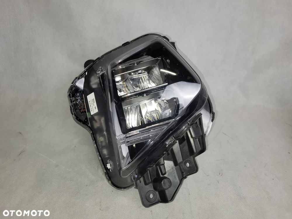 HYUNDAI TUCSON IV   - LAMPA LAMPY PRZEDNIE PRZÓD - 11