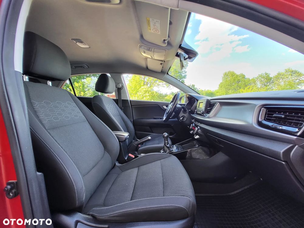 Kia Rio - 15