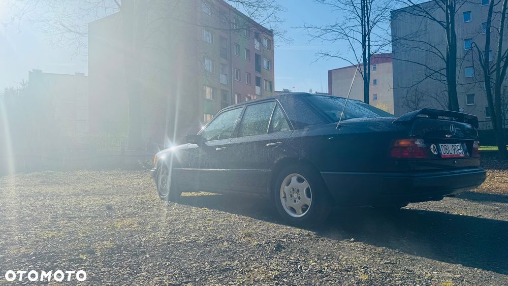 Mercedes-Benz W124 (1984-1993) - 6