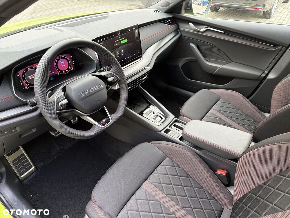 Skoda Octavia 2.0 TSI RS DSG - 9