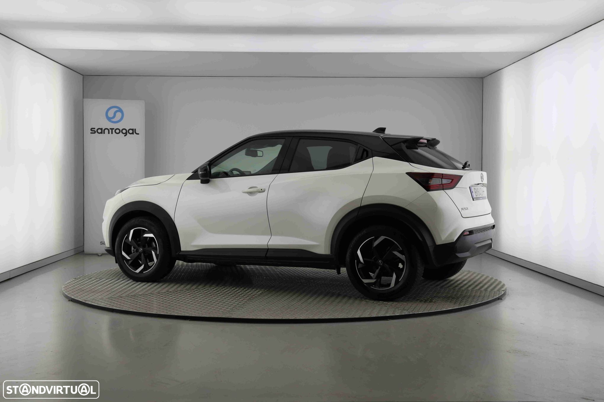 Nissan Juke 1.0 DIG-T N-Connecta NAV.+TwoTone NC - 4