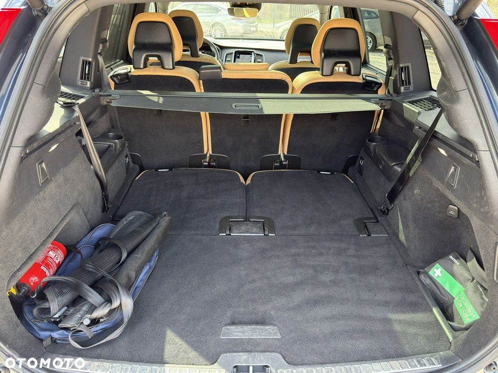 Volvo XC 90 - 18