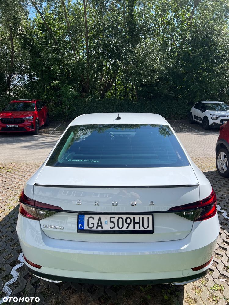 Skoda Superb 2.0 TSI Sportline DSG - 21