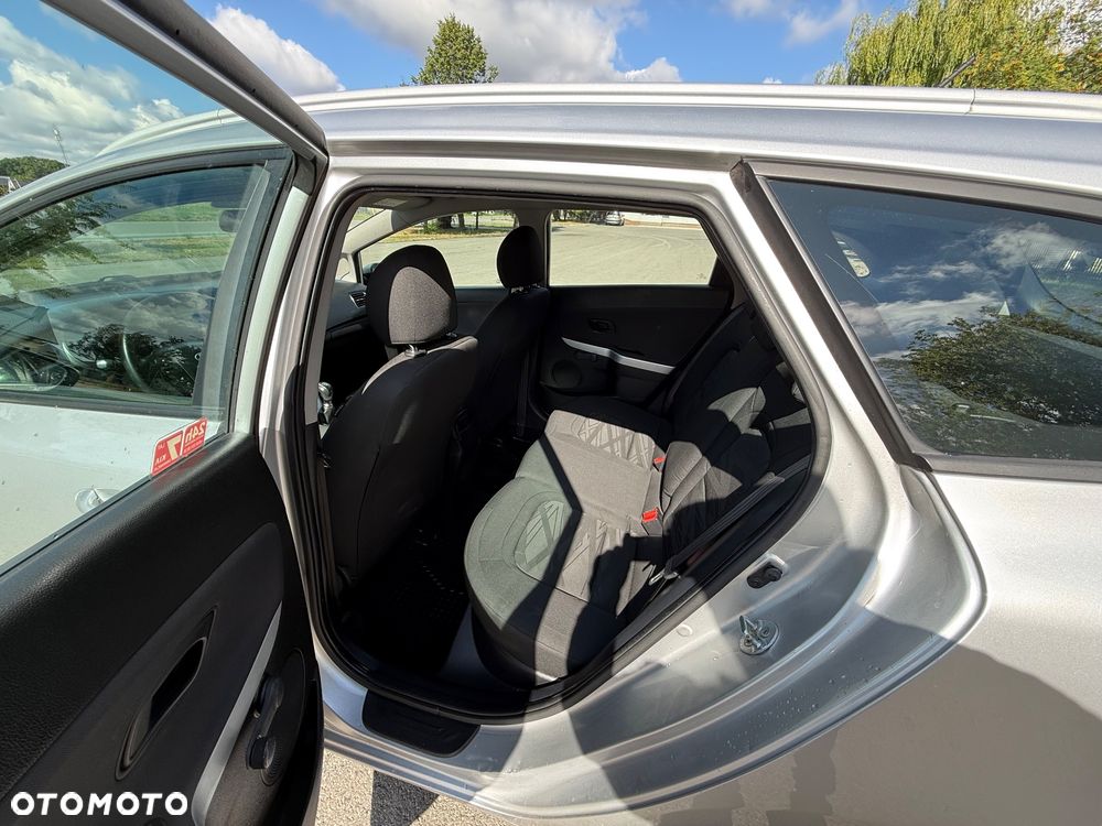 Kia Ceed 1.6 CRDi M - 8