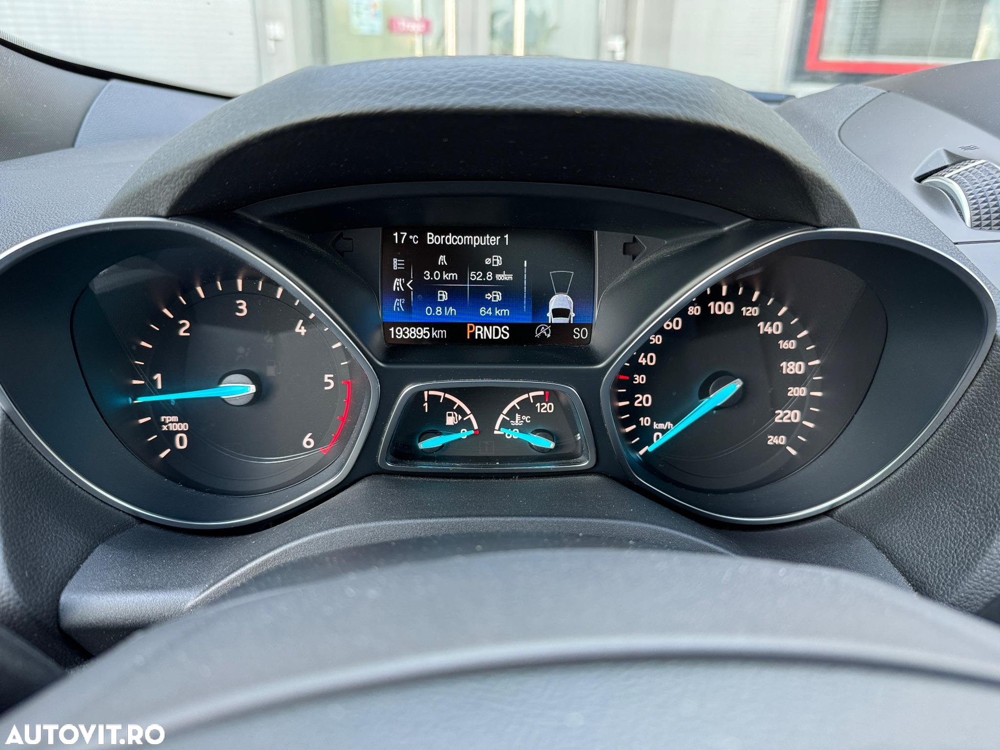 Ford Kuga 2.0 TDCi 4WD Powershift ST-Line - 21