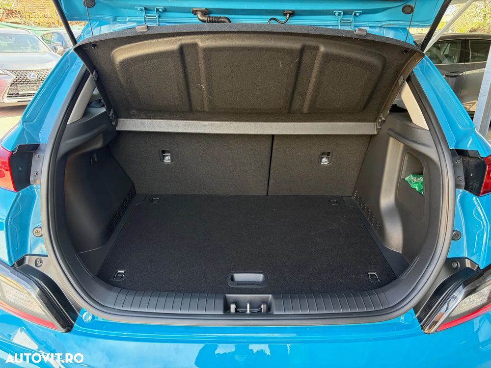 Hyundai KONA Select - 26