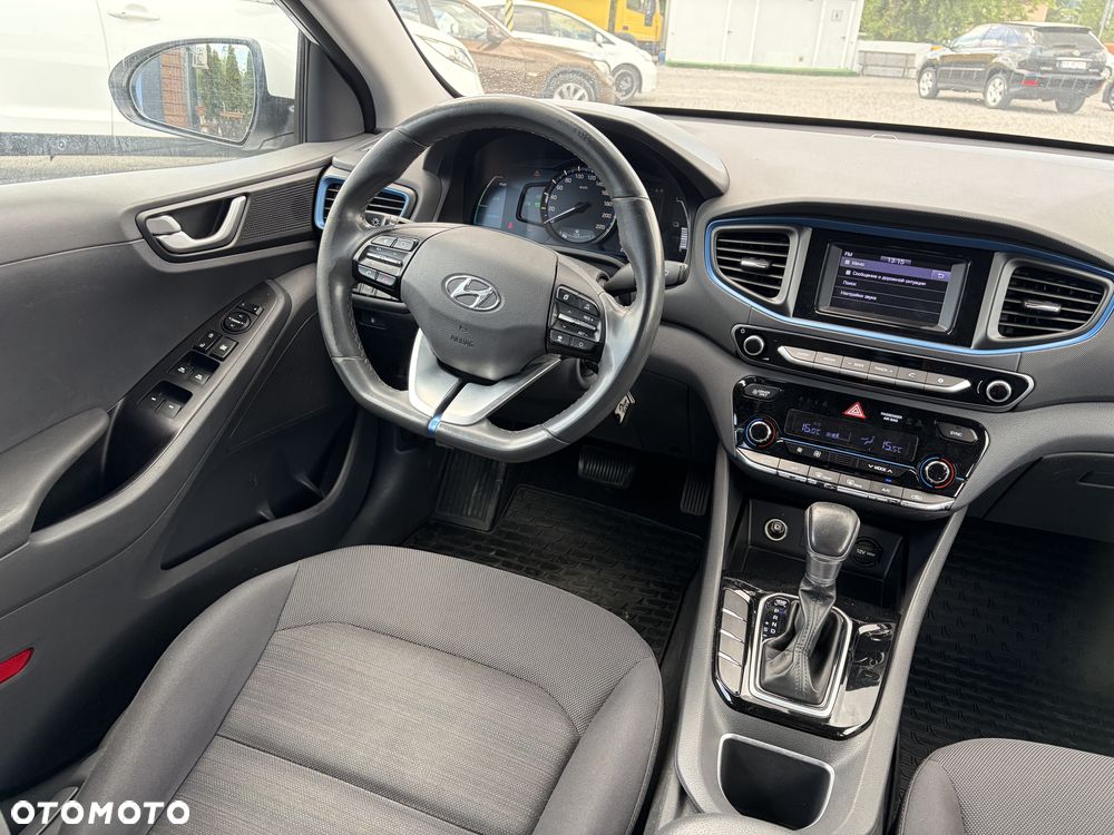 Hyundai IONIQ - 20