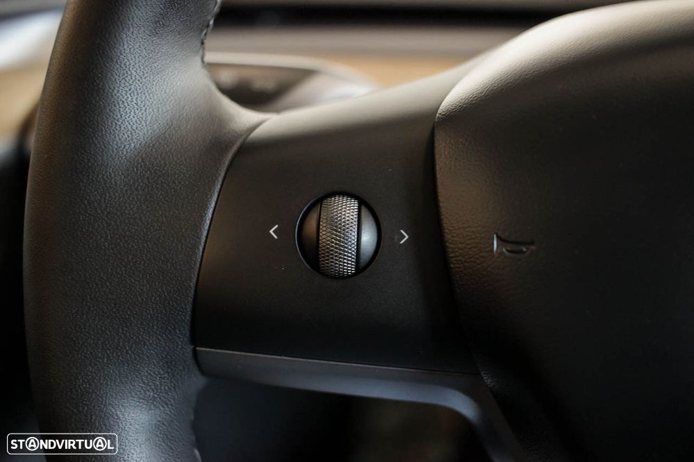 Tesla Model 3 Long Range Tração Traseira - 18