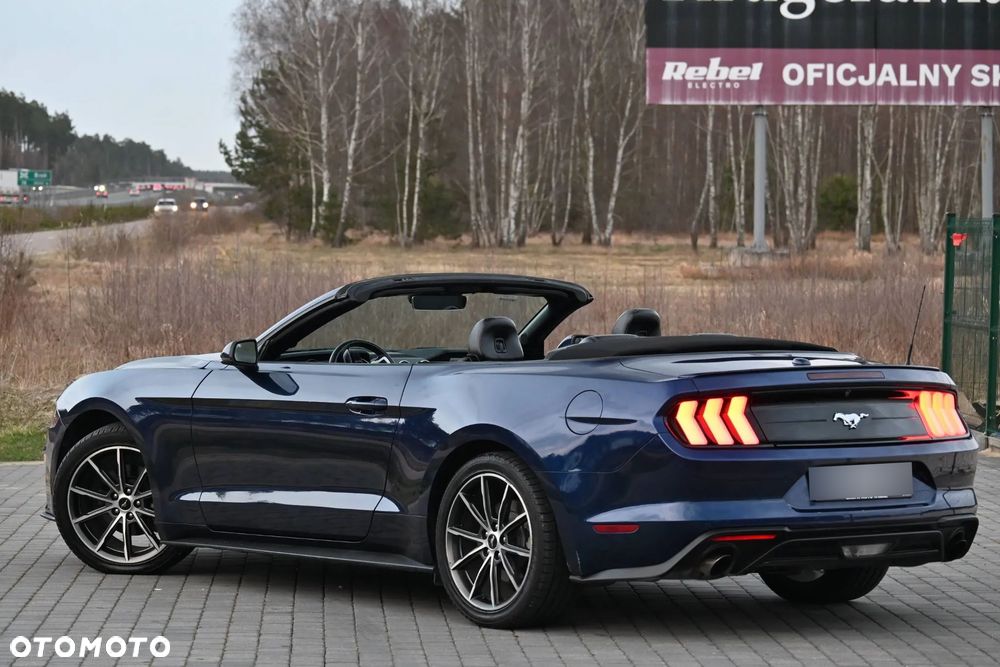 Ford Mustang - 23