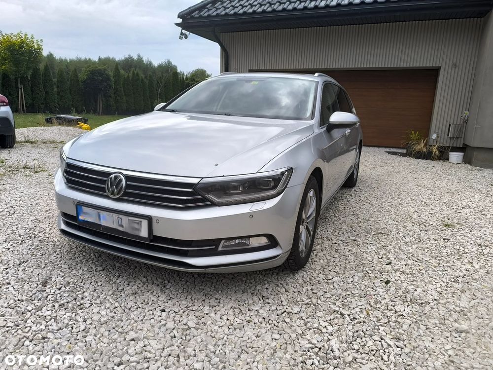Volkswagen Passat 2.0 TDI SCR Highline - 2