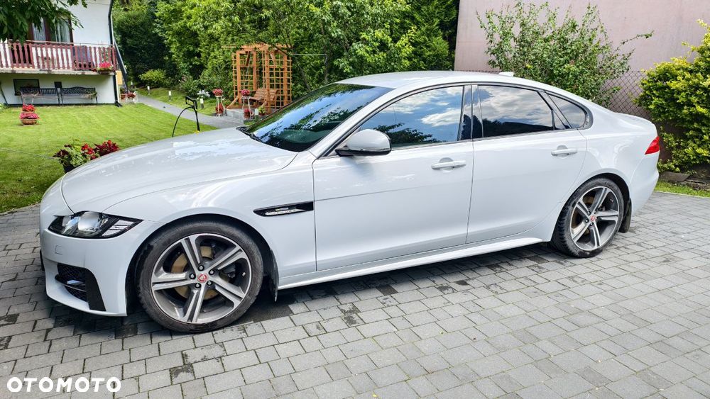 Jaguar XF 20d R-Sport - 5