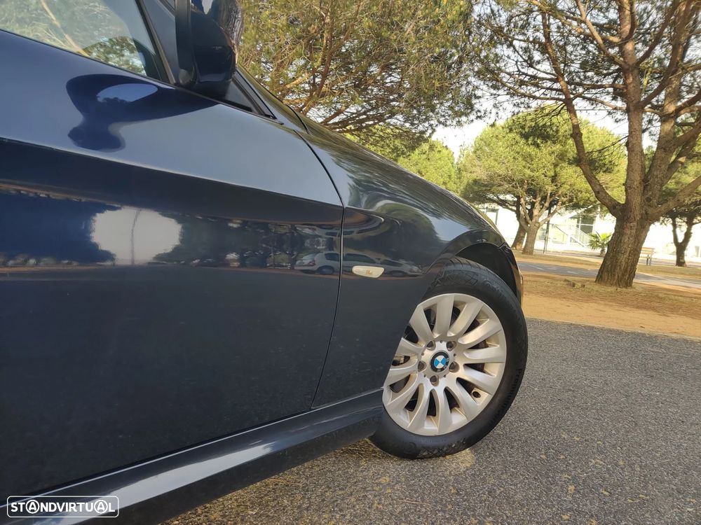 BMW 320 d Sport - 6