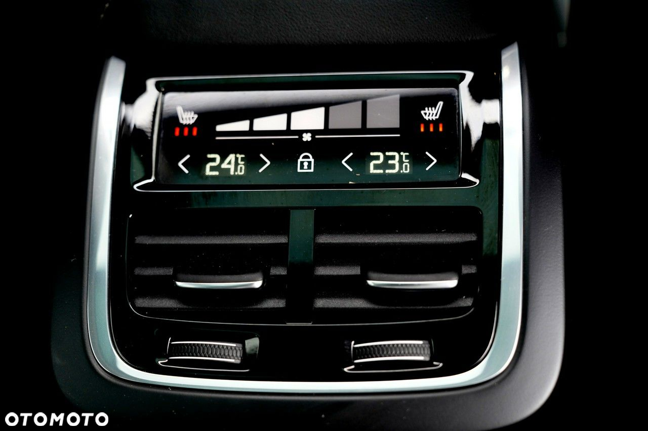 Volvo XC 60 - 28