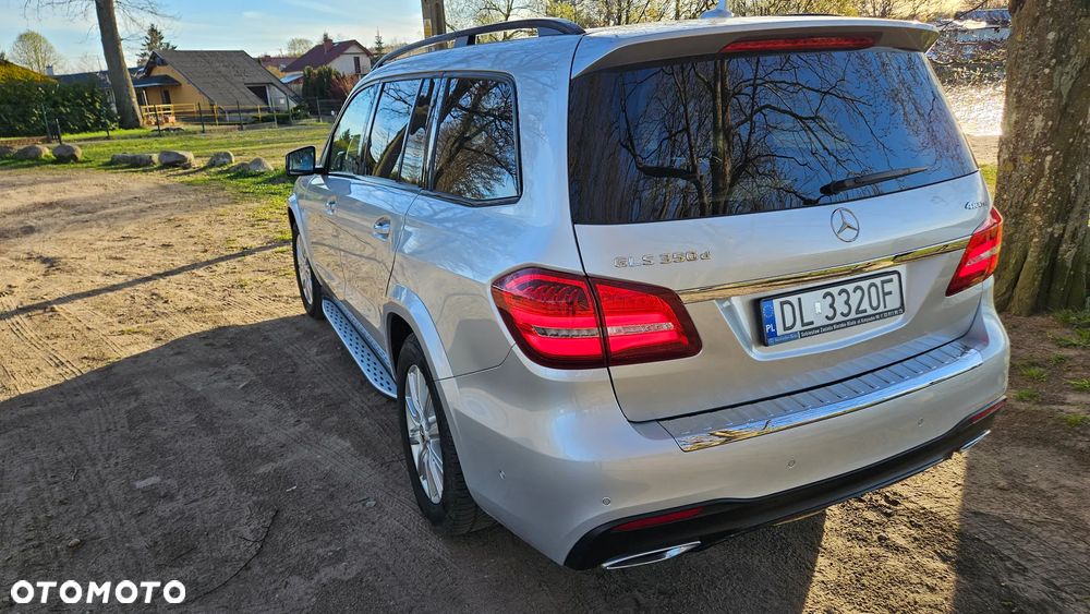 Mercedes-Benz GLS - 10