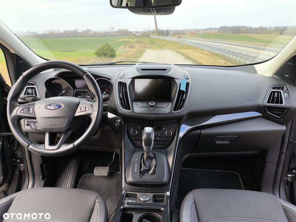 Ford Kuga - 8