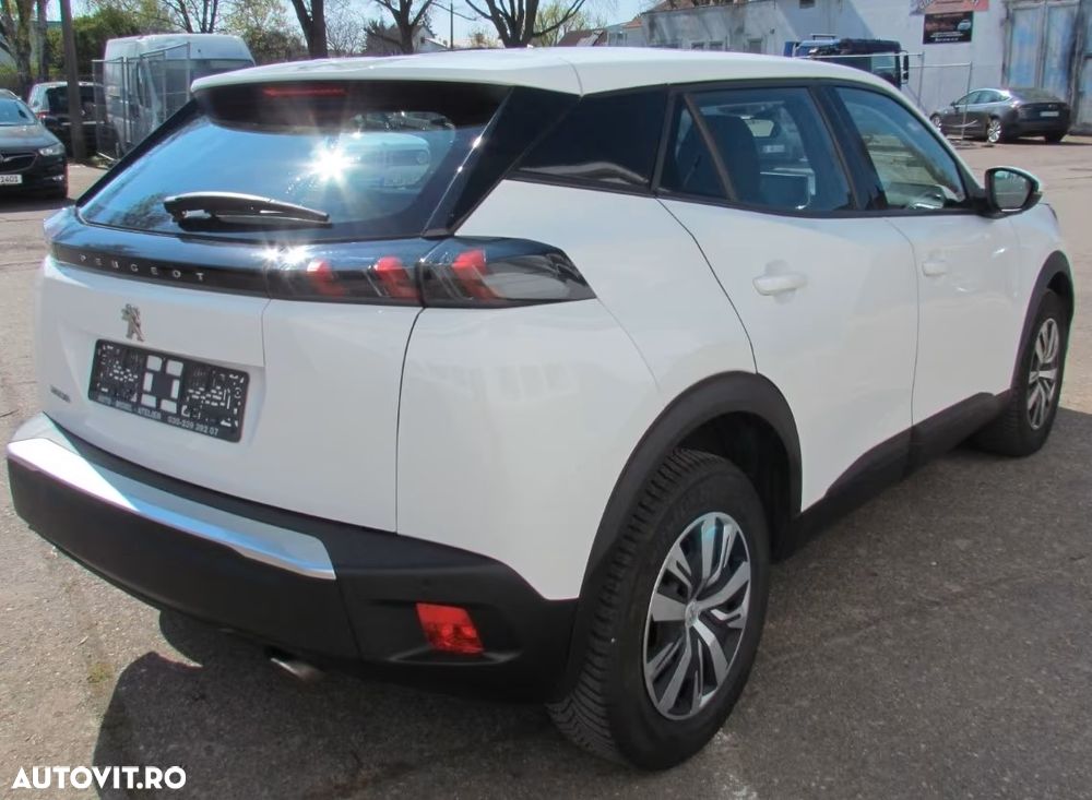 Peugeot 2008 1.2 PureTech EAT8 STT GT Pack - 3