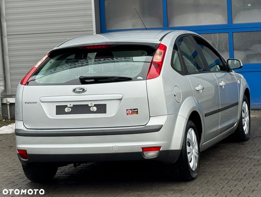 Ford Focus 1.6 16V Style - 20
