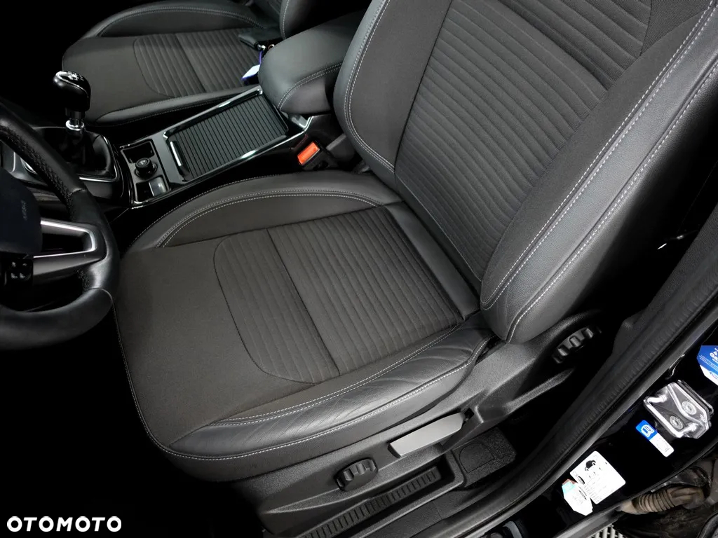 Ford Kuga 2.0 TDCi AWD Titanium - 13