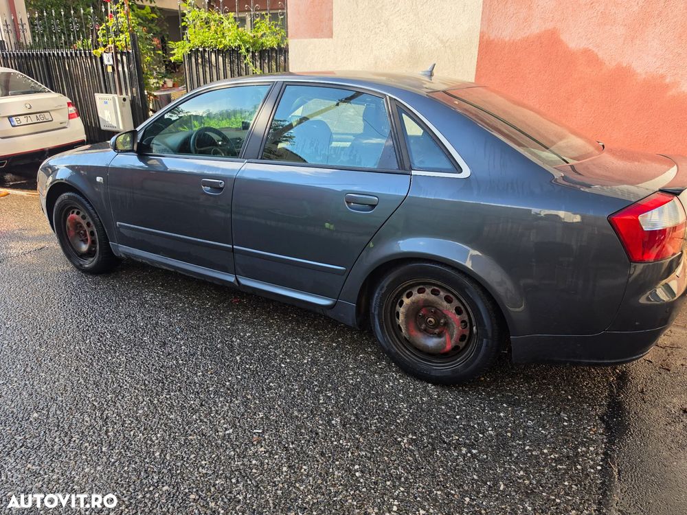 Audi A4 Limuzina - 5